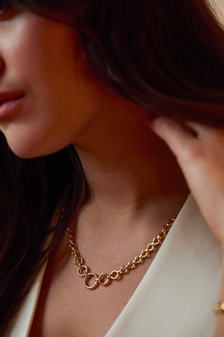 Graduated Round Link Chain Necklace