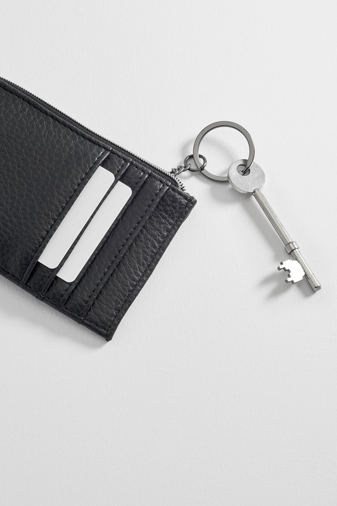 Men's Zipped Card Holder