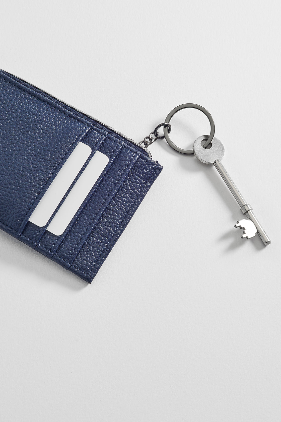 Men's Zipped Card Holder